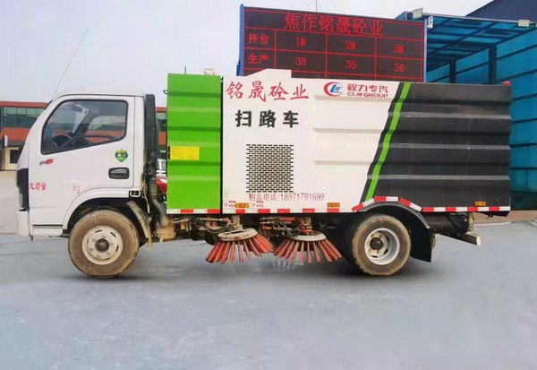 厂区扫地车